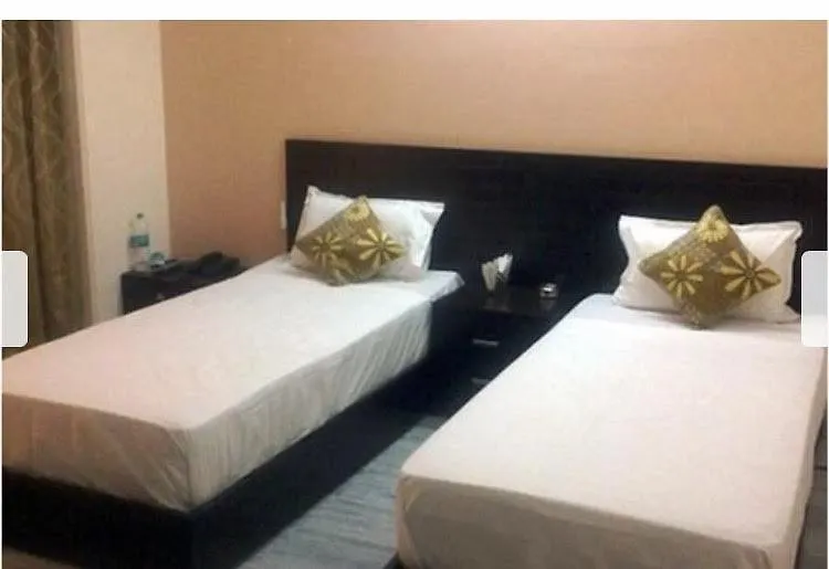 Corporate Prime Hotel Gurgaon 3*,
